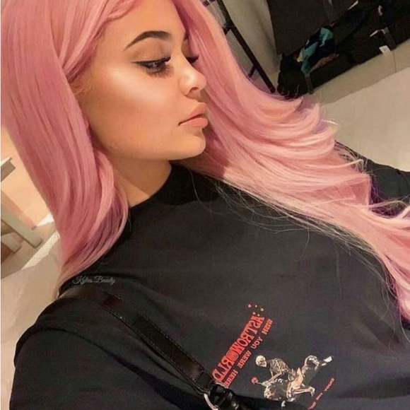 💫 24” PINK BODY WAVY LACE FRONT WIG *NEW*